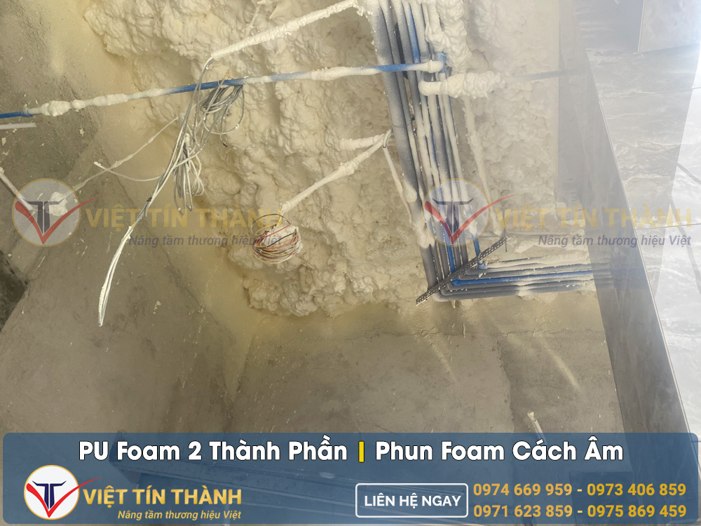 phun pu foam 2 thành phần cách âm